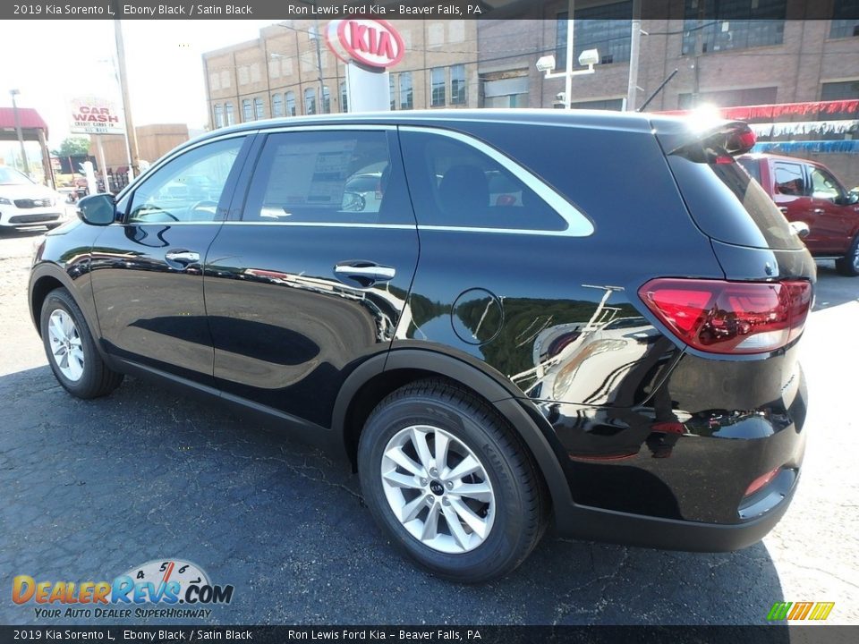 2019 Kia Sorento L Ebony Black / Satin Black Photo #5