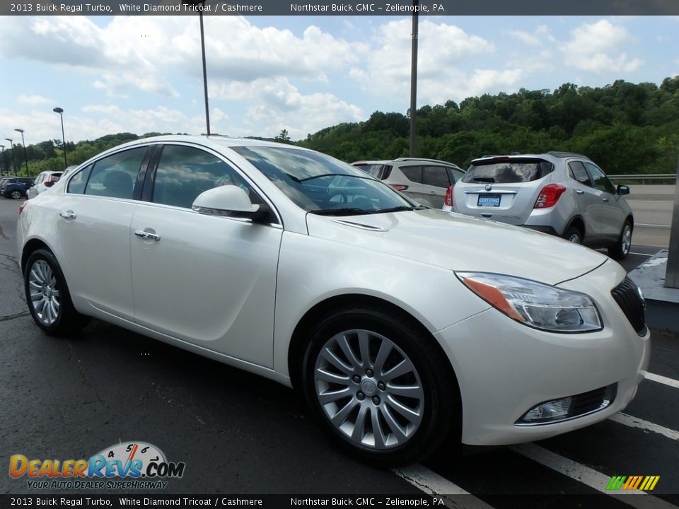 2013 Buick Regal Turbo White Diamond Tricoat / Cashmere Photo #4