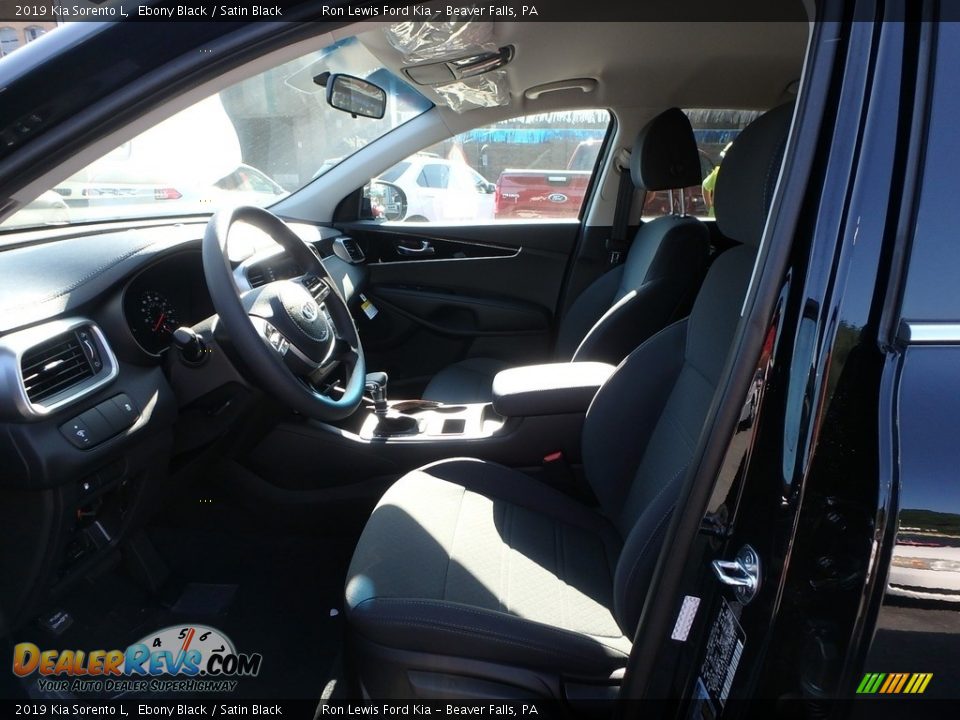 2019 Kia Sorento L Ebony Black / Satin Black Photo #11