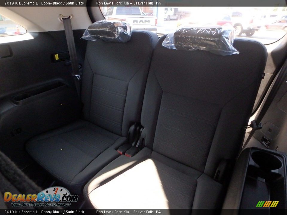 2019 Kia Sorento L Ebony Black / Satin Black Photo #13