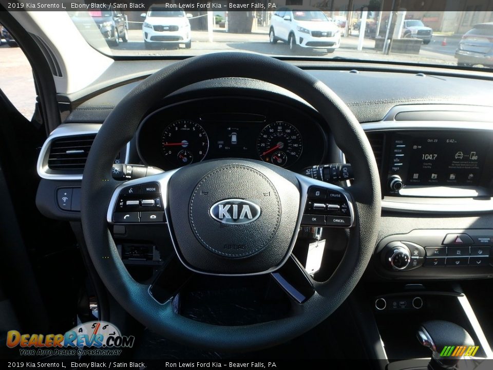 2019 Kia Sorento L Ebony Black / Satin Black Photo #17