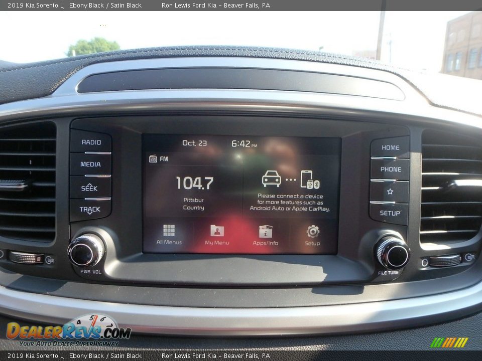 2019 Kia Sorento L Ebony Black / Satin Black Photo #18