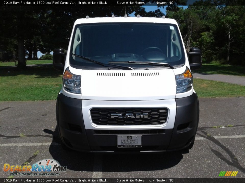 2019 Ram ProMaster 1500 Low Roof Cargo Van Bright White / Black Photo #3