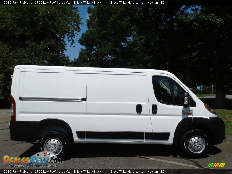 2019 Ram ProMaster 1500 Low Roof Cargo Van Bright White / Black Photo #5