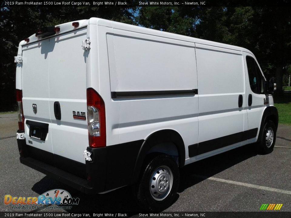 2019 Ram ProMaster 1500 Low Roof Cargo Van Bright White / Black Photo #6