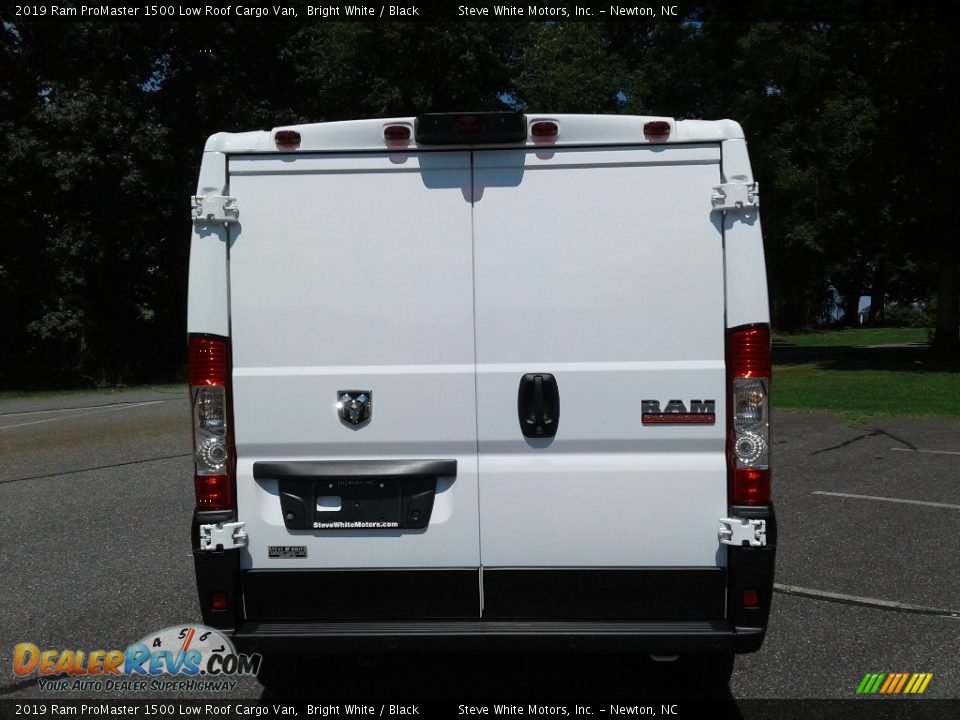 2019 Ram ProMaster 1500 Low Roof Cargo Van Bright White / Black Photo #7