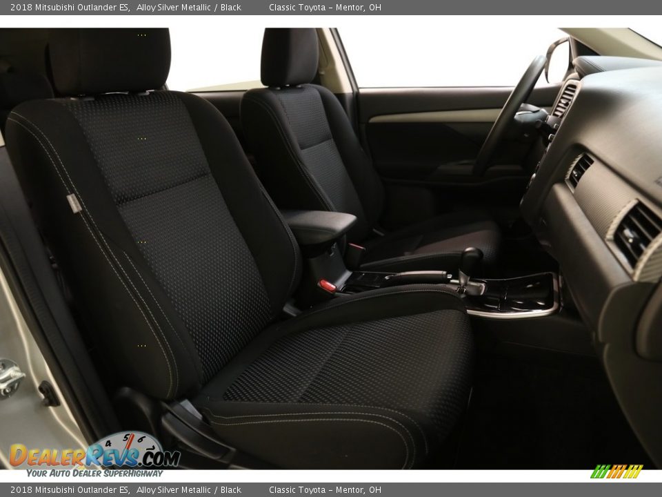 2018 Mitsubishi Outlander ES Alloy Silver Metallic / Black Photo #14