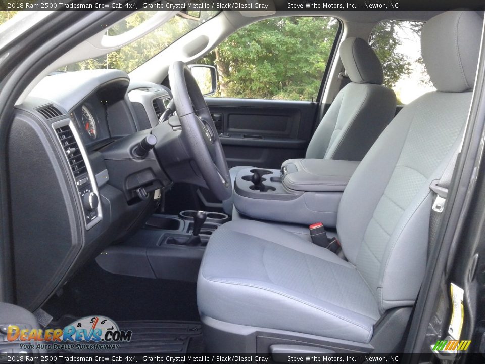 2018 Ram 2500 Tradesman Crew Cab 4x4 Granite Crystal Metallic / Black/Diesel Gray Photo #10