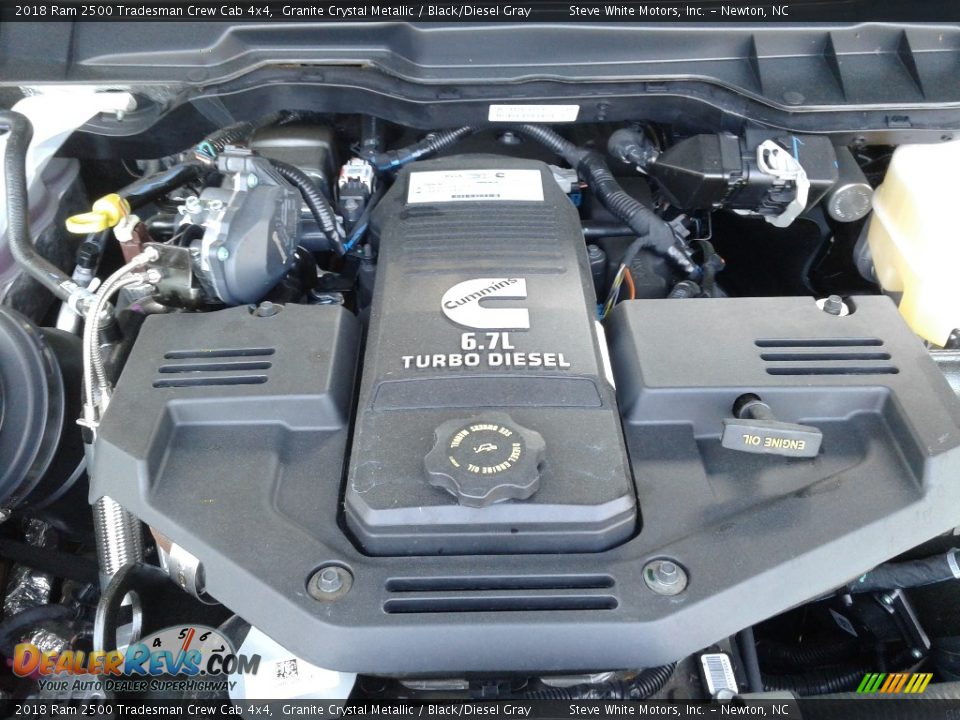 2018 Ram 2500 Tradesman Crew Cab 4x4 Granite Crystal Metallic / Black/Diesel Gray Photo #28