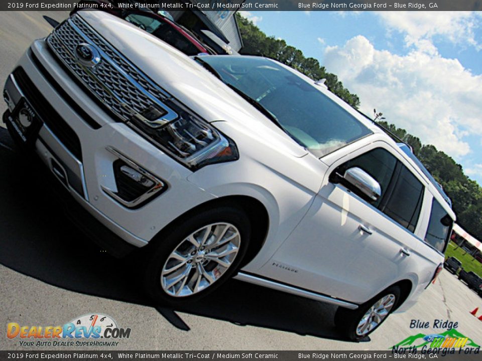 2019 Ford Expedition Platinum 4x4 White Platinum Metallic Tri-Coat / Medium Soft Ceramic Photo #35