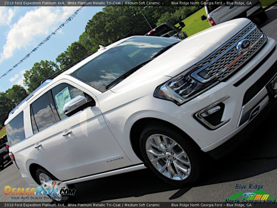 2019 Ford Expedition Platinum 4x4 White Platinum Metallic Tri-Coat / Medium Soft Ceramic Photo #36