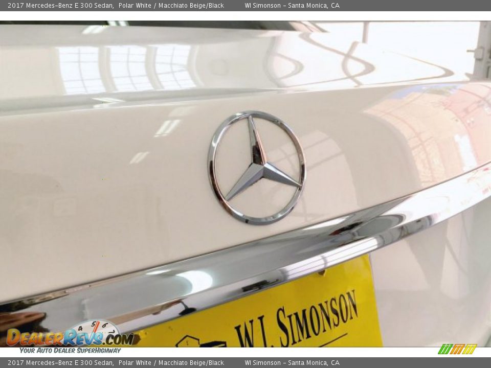 2017 Mercedes-Benz E 300 Sedan Polar White / Macchiato Beige/Black Photo #27