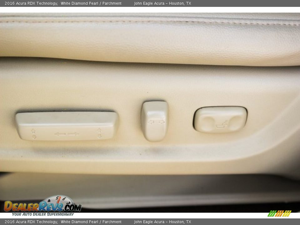 2016 Acura RDX Technology White Diamond Pearl / Parchment Photo #16