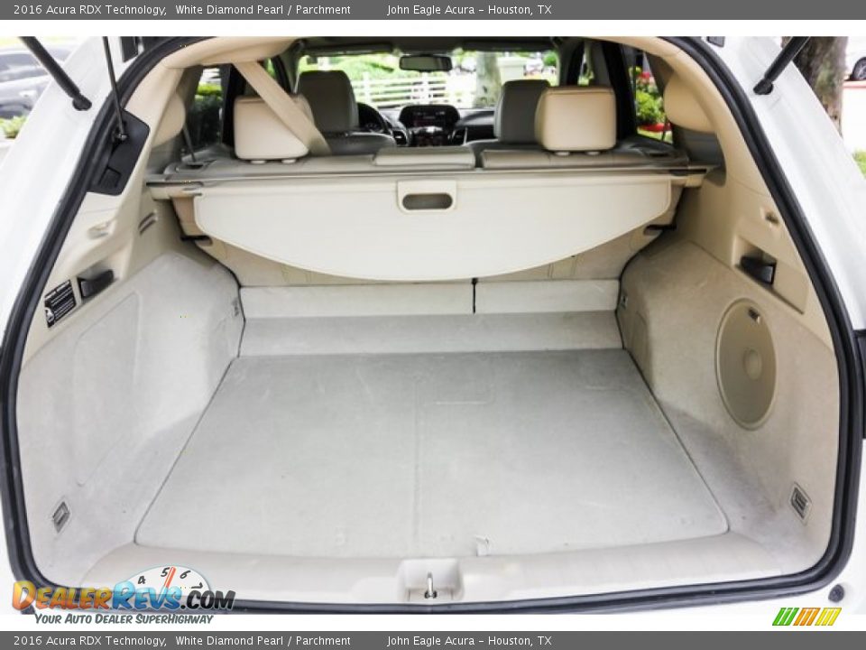 2016 Acura RDX Technology White Diamond Pearl / Parchment Photo #22
