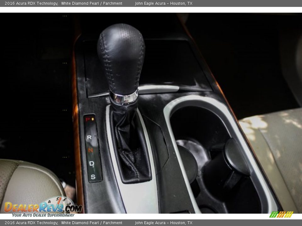2016 Acura RDX Technology White Diamond Pearl / Parchment Photo #31