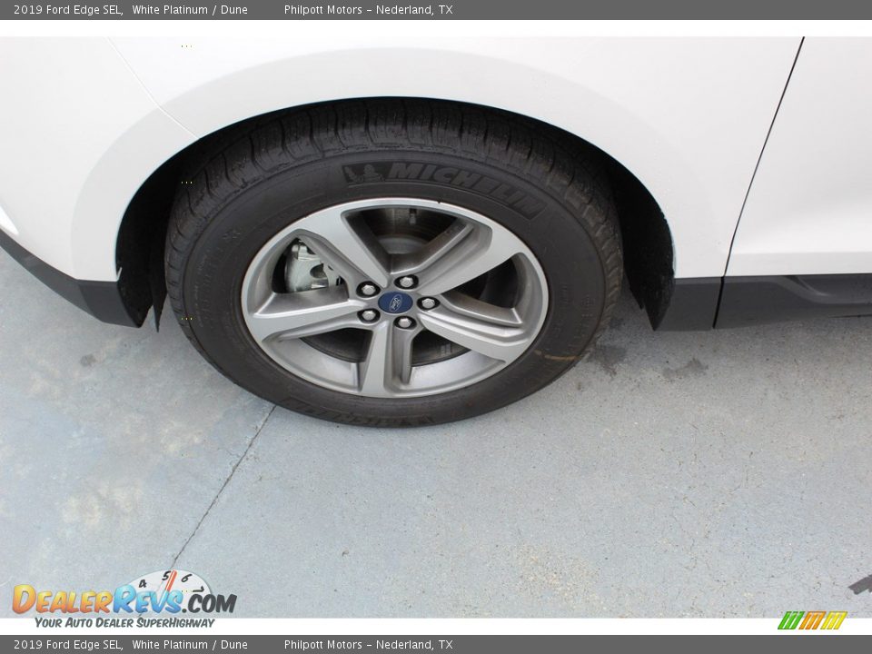 2019 Ford Edge SEL White Platinum / Dune Photo #5