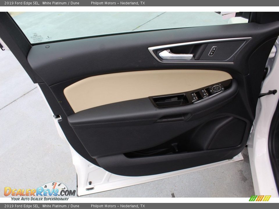 2019 Ford Edge SEL White Platinum / Dune Photo #6