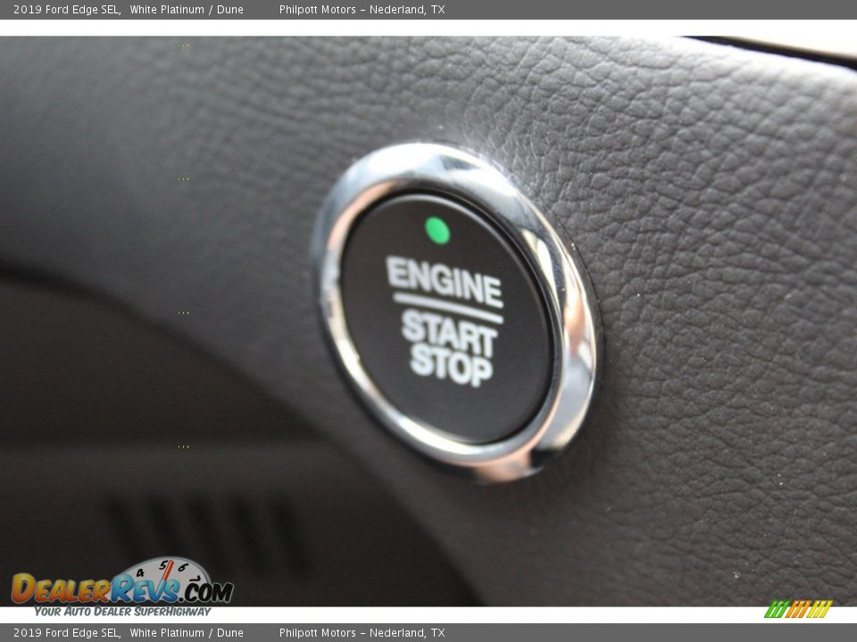 2019 Ford Edge SEL White Platinum / Dune Photo #21