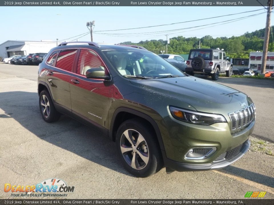 2019 Jeep Cherokee Limited 4x4 Olive Green Pearl / Black/Ski Grey Photo #8