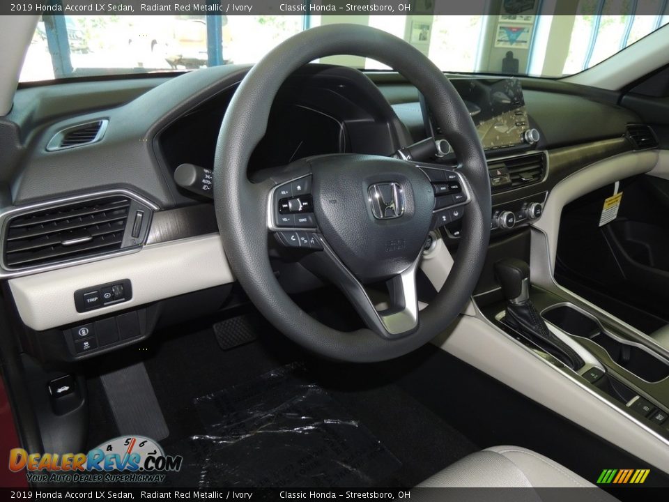 2019 Honda Accord LX Sedan Radiant Red Metallic / Ivory Photo #11