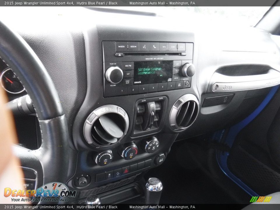 2015 Jeep Wrangler Unlimited Sport 4x4 Hydro Blue Pearl / Black Photo #19