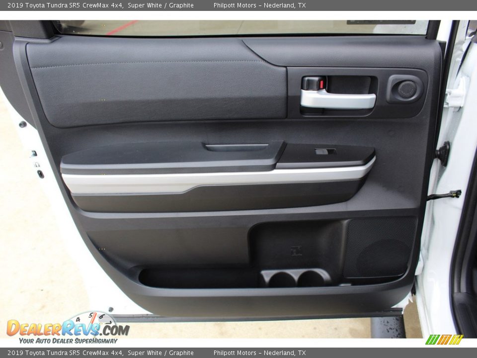 2019 Toyota Tundra SR5 CrewMax 4x4 Super White / Graphite Photo #17