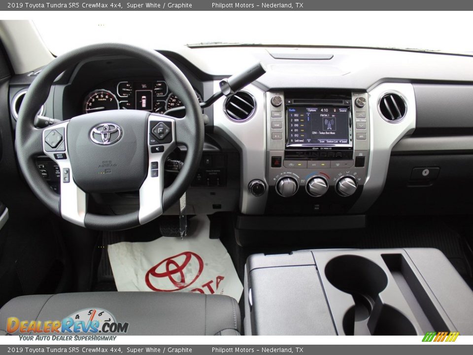 2019 Toyota Tundra SR5 CrewMax 4x4 Super White / Graphite Photo #19