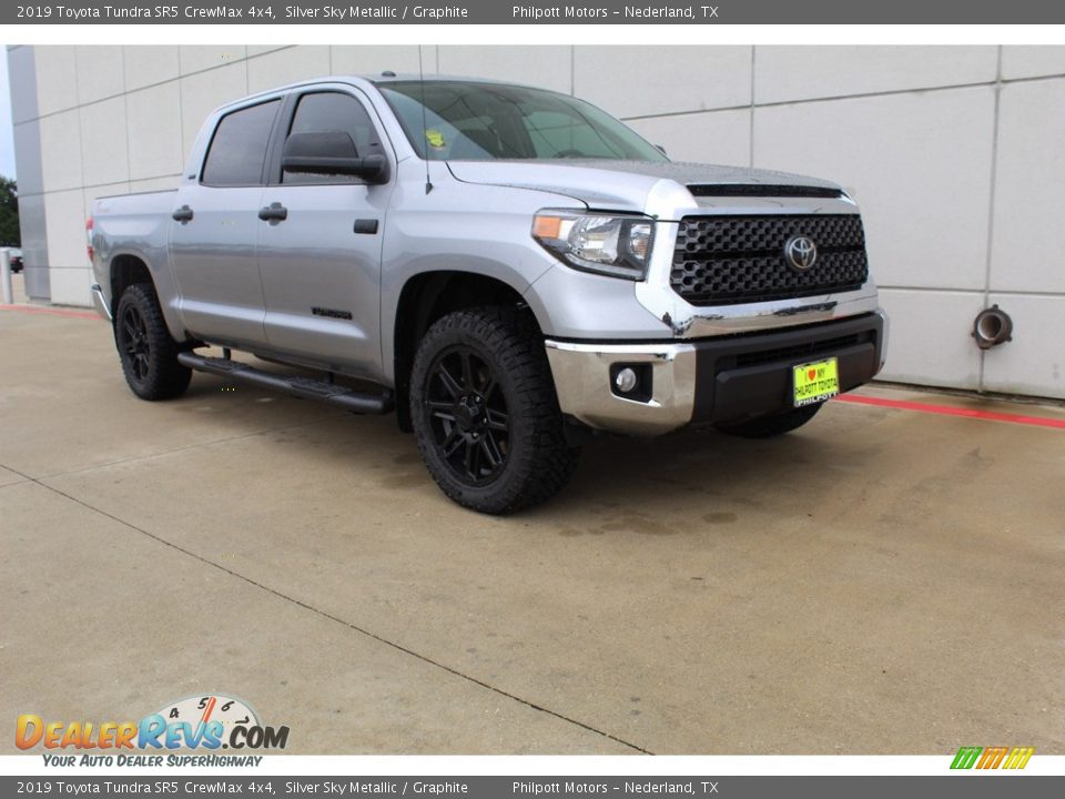 2019 Toyota Tundra SR5 CrewMax 4x4 Silver Sky Metallic / Graphite Photo #2