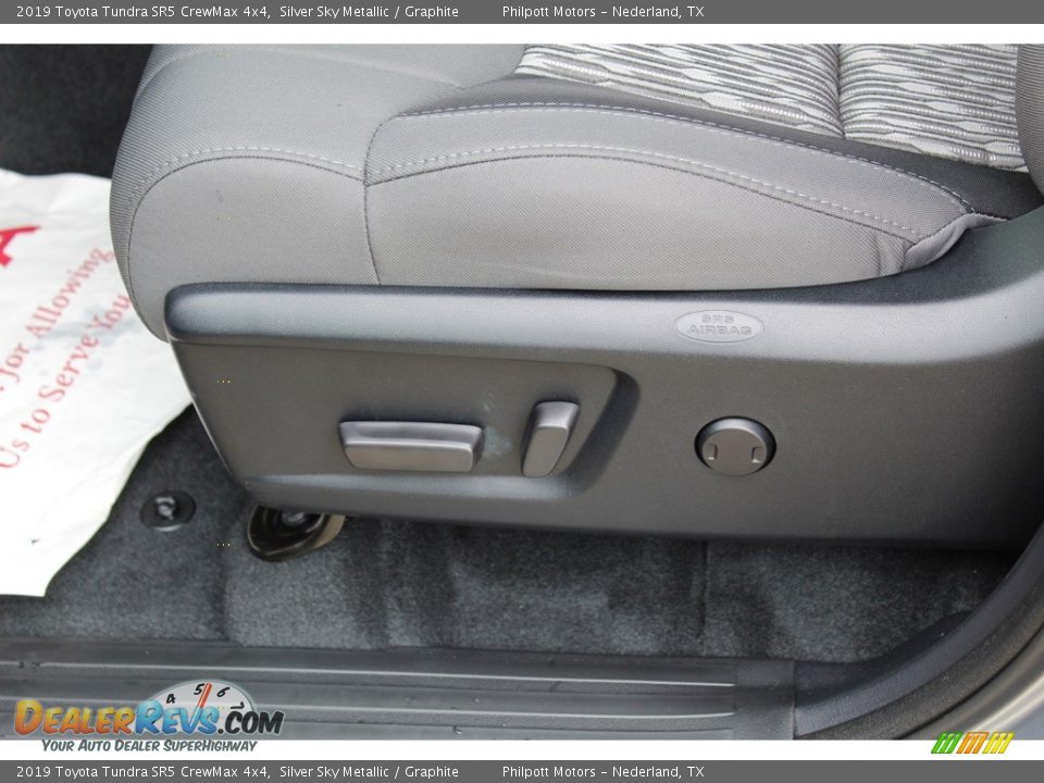 2019 Toyota Tundra SR5 CrewMax 4x4 Silver Sky Metallic / Graphite Photo #11
