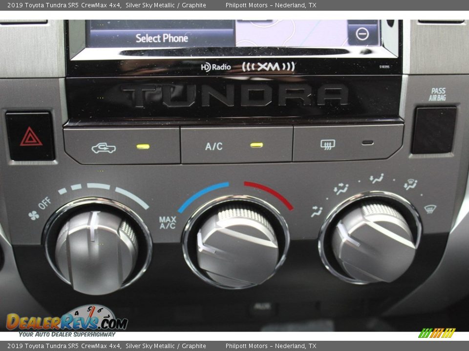 2019 Toyota Tundra SR5 CrewMax 4x4 Silver Sky Metallic / Graphite Photo #17