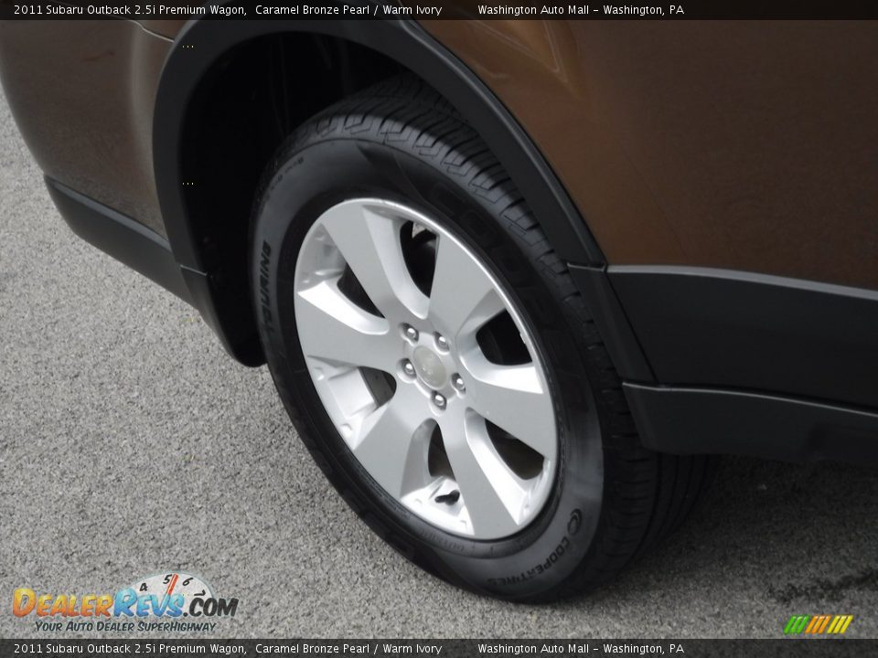 2011 Subaru Outback 2.5i Premium Wagon Caramel Bronze Pearl / Warm Ivory Photo #3