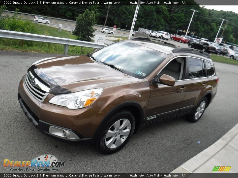 2011 Subaru Outback 2.5i Premium Wagon Caramel Bronze Pearl / Warm Ivory Photo #5