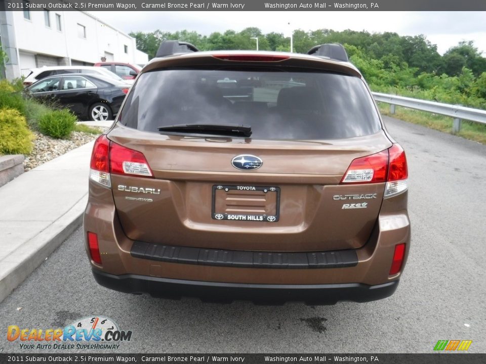 2011 Subaru Outback 2.5i Premium Wagon Caramel Bronze Pearl / Warm Ivory Photo #8