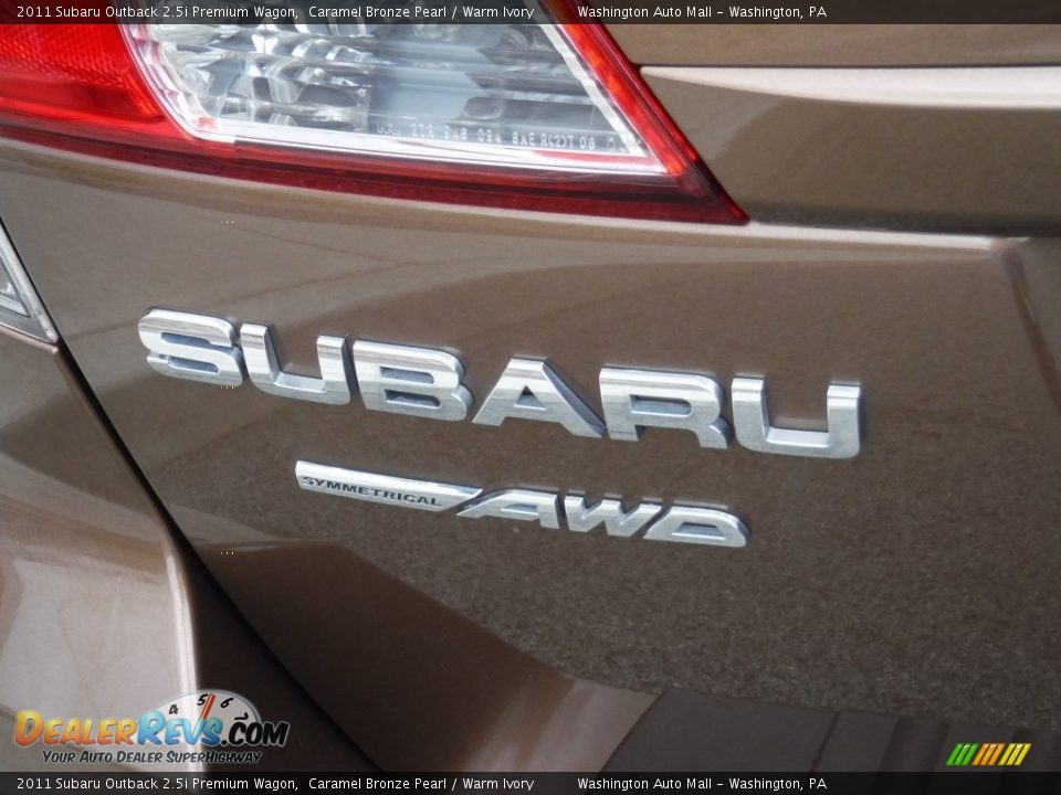 2011 Subaru Outback 2.5i Premium Wagon Caramel Bronze Pearl / Warm Ivory Photo #11