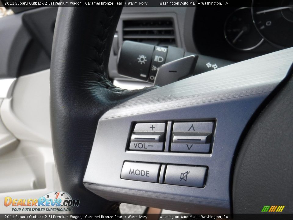 2011 Subaru Outback 2.5i Premium Wagon Caramel Bronze Pearl / Warm Ivory Photo #21