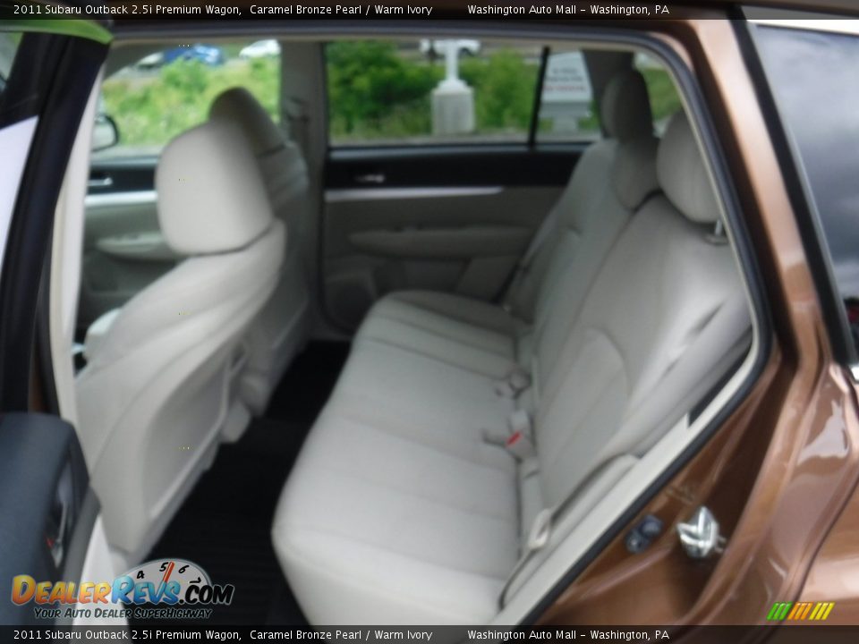 2011 Subaru Outback 2.5i Premium Wagon Caramel Bronze Pearl / Warm Ivory Photo #23
