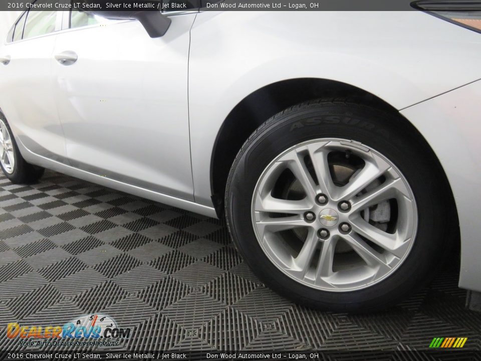 2016 Chevrolet Cruze LT Sedan Silver Ice Metallic / Jet Black Photo #3