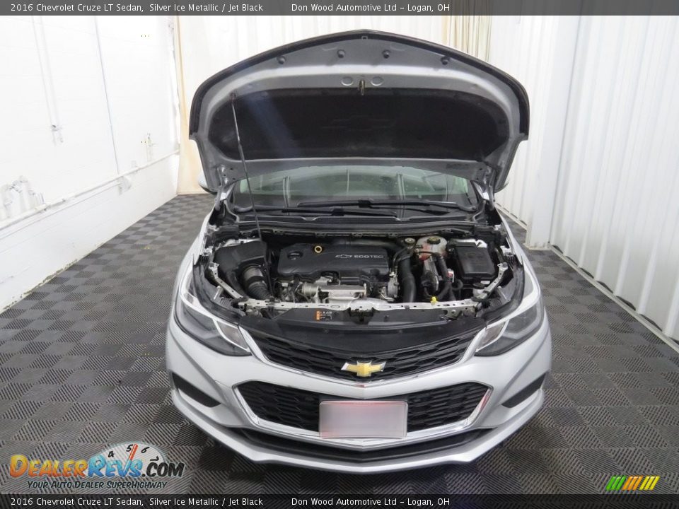 2016 Chevrolet Cruze LT Sedan Silver Ice Metallic / Jet Black Photo #6