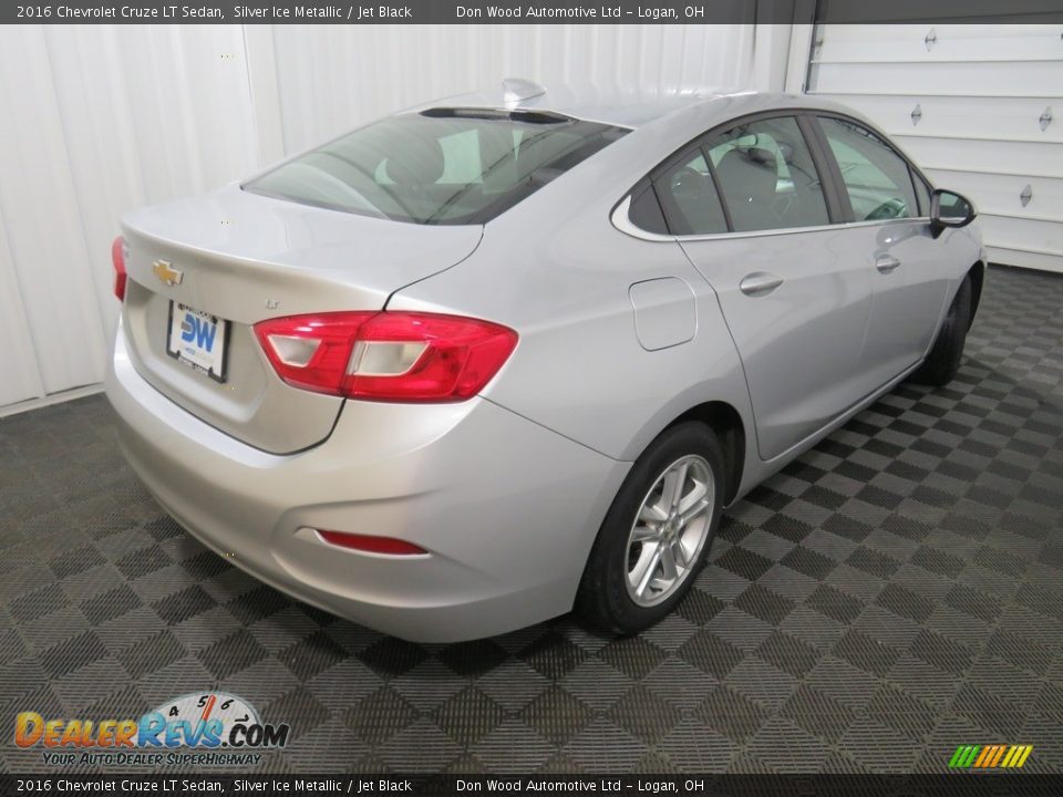 2016 Chevrolet Cruze LT Sedan Silver Ice Metallic / Jet Black Photo #15