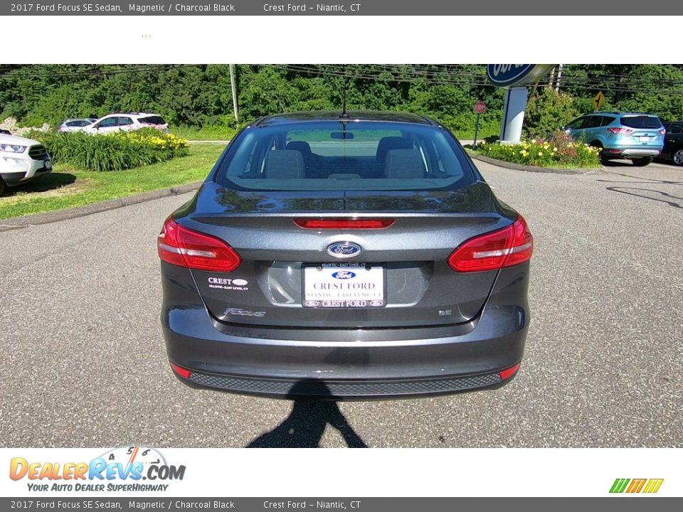 2017 Ford Focus SE Sedan Magnetic / Charcoal Black Photo #6