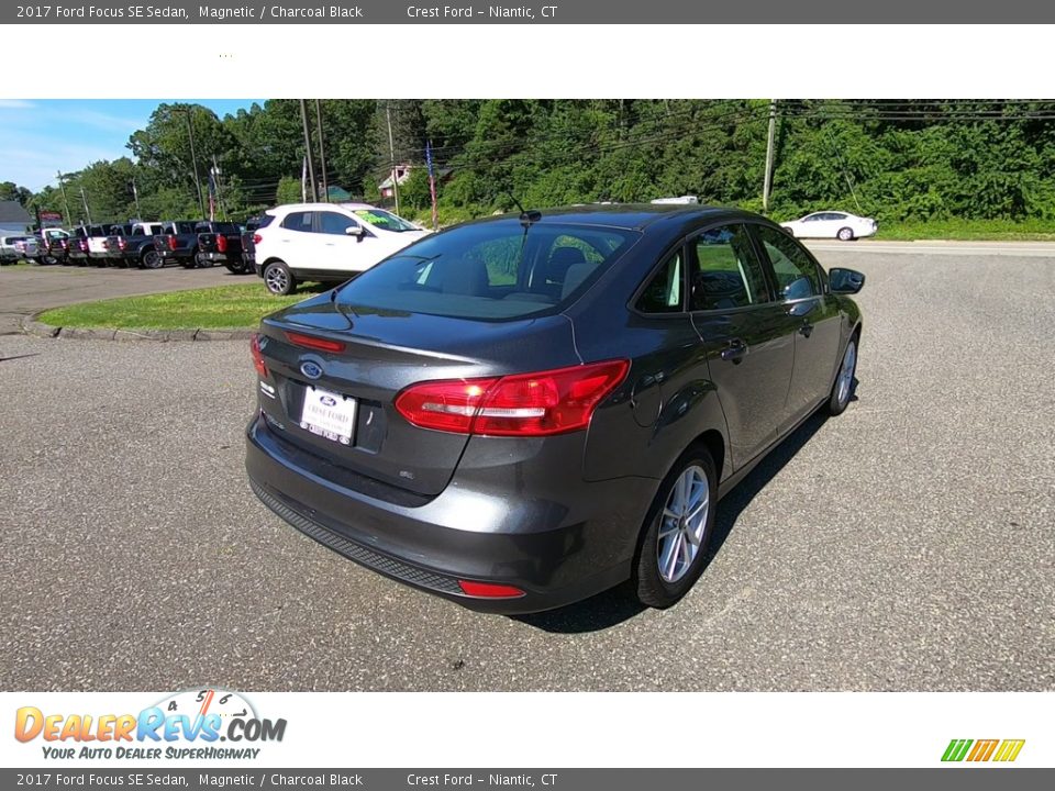 2017 Ford Focus SE Sedan Magnetic / Charcoal Black Photo #7