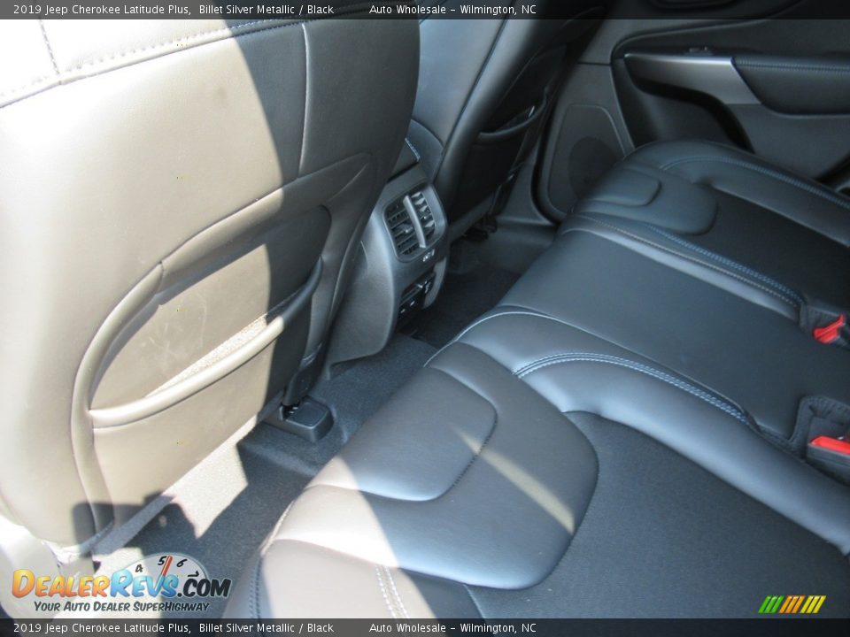 2019 Jeep Cherokee Latitude Plus Billet Silver Metallic / Black Photo #11
