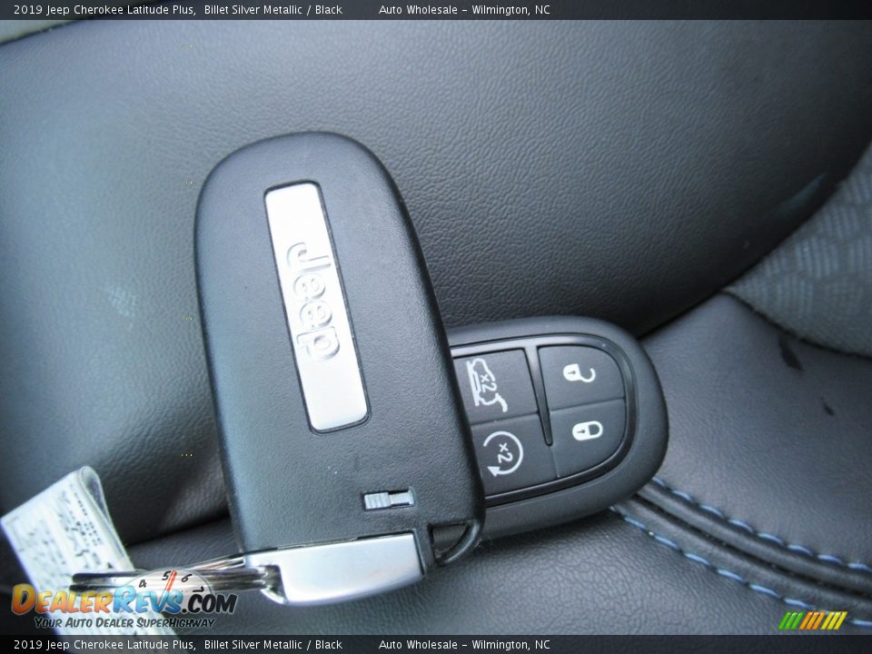 2019 Jeep Cherokee Latitude Plus Billet Silver Metallic / Black Photo #20