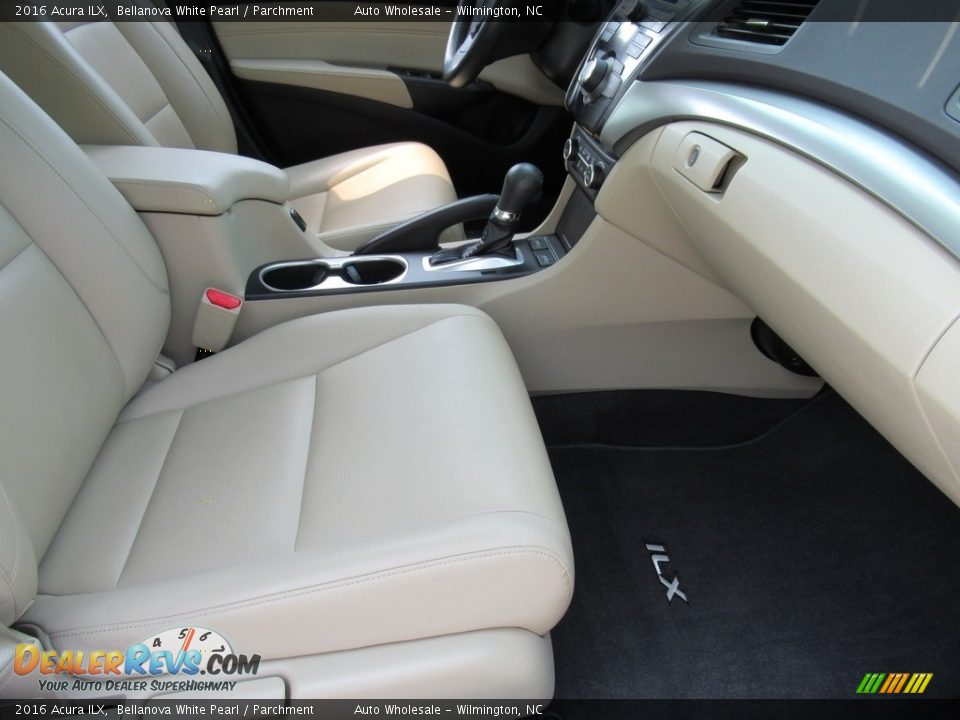 2016 Acura ILX Bellanova White Pearl / Parchment Photo #12