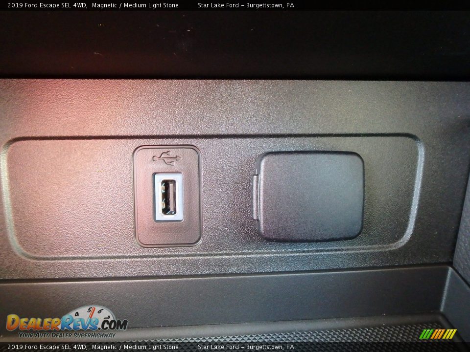 2019 Ford Escape SEL 4WD Magnetic / Medium Light Stone Photo #19
