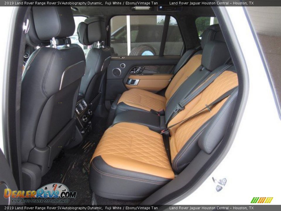 Rear Seat of 2019 Land Rover Range Rover SVAutobiography Dynamic Photo #11