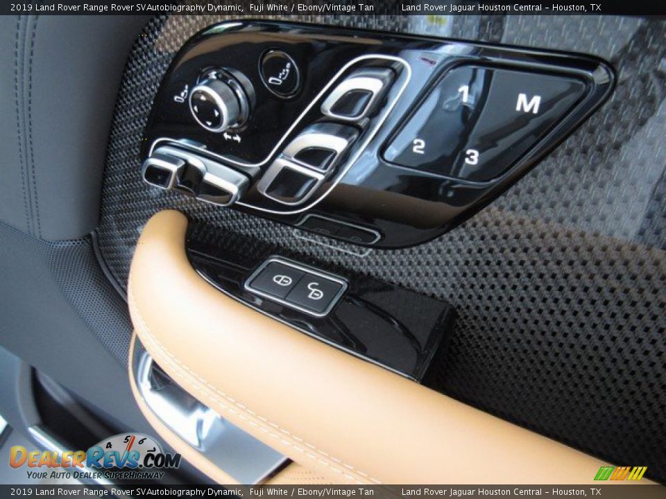 Controls of 2019 Land Rover Range Rover SVAutobiography Dynamic Photo #22