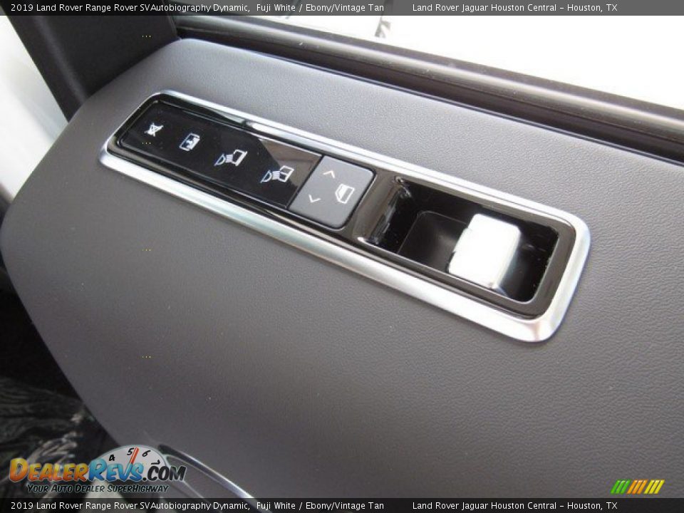 Controls of 2019 Land Rover Range Rover SVAutobiography Dynamic Photo #25