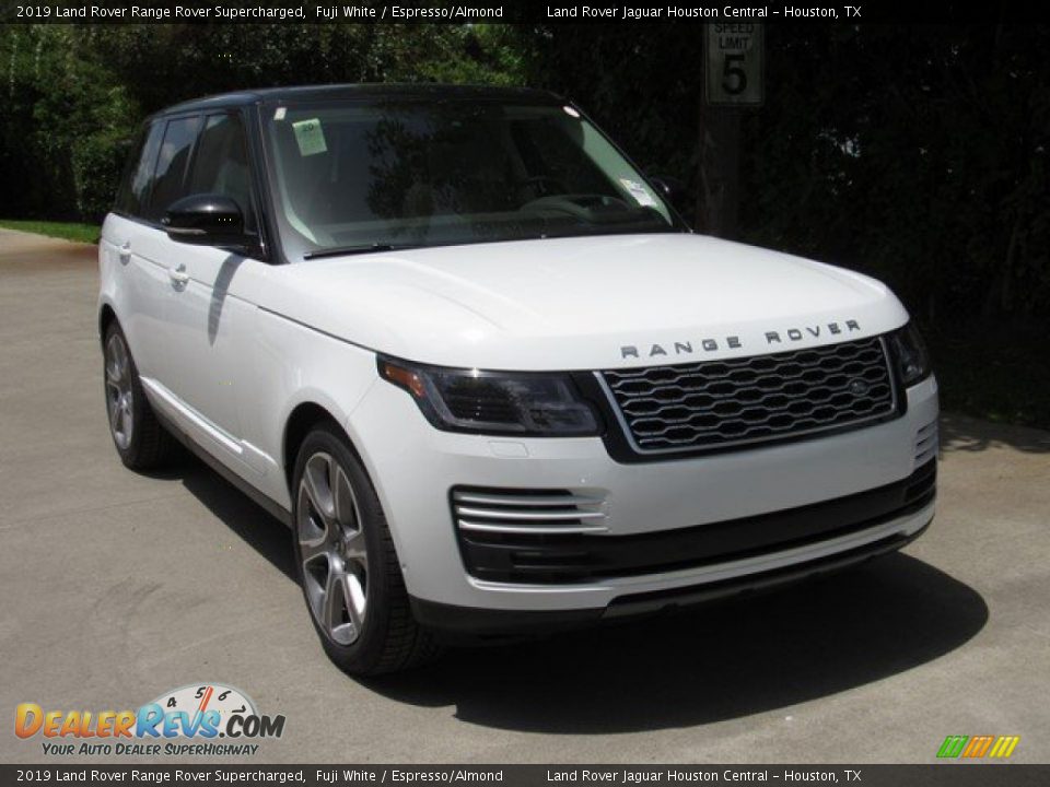 2019 Land Rover Range Rover Supercharged Fuji White / Espresso/Almond Photo #2