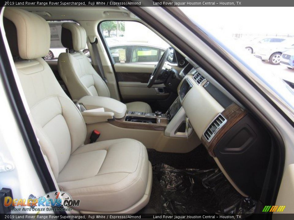 2019 Land Rover Range Rover Supercharged Fuji White / Espresso/Almond Photo #5